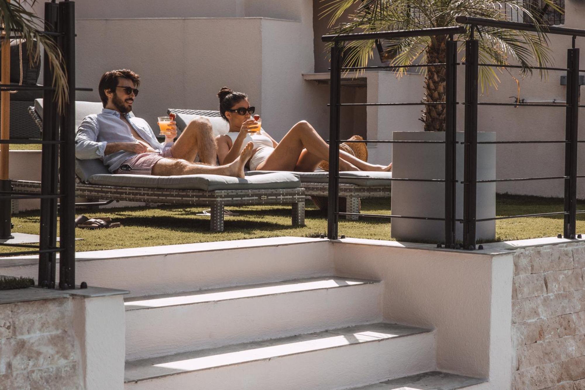 Piscine-Jacuzzi-Videoprojecteur-Clim La Perle Rare Villa Mougins Dış mekan fotoğraf